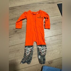 Browning Buckmark Mossy Oak Baby Unionsuit Sleeper Blaze Orange, Camo 3 months